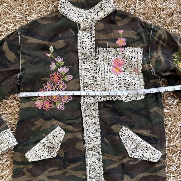 POL Open Front Camo & Floral Cardigan Size S - Picture 7 of 10